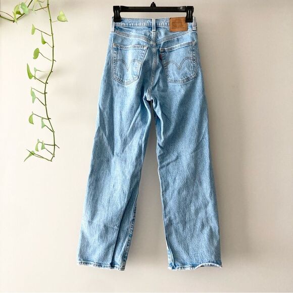 Levi’s Premium Ribcage Straight Ankle Jeans in Tango Fade 24 - Picture 6 of 7